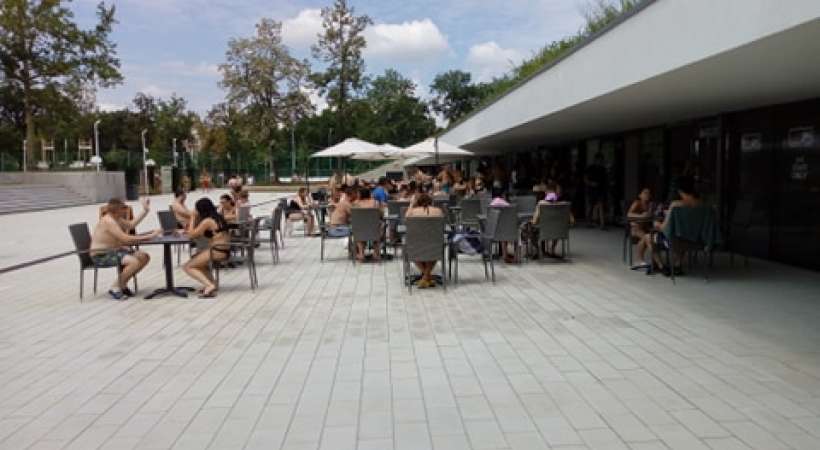 Debrecen új strandja, az Aquaticum - büfésor Debrecen új strandja, az Aquaticum - büfésor